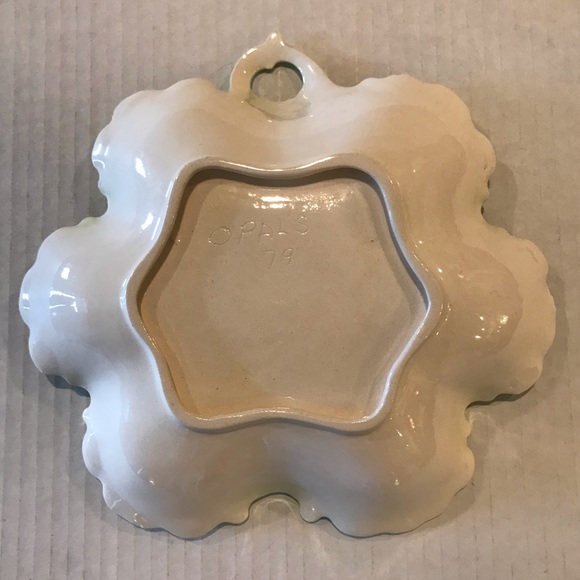 Vintage Lime Green Nappy/Trinket Dish With Floral Design And Scalloped Edge 8” W - Picture 3 of 8